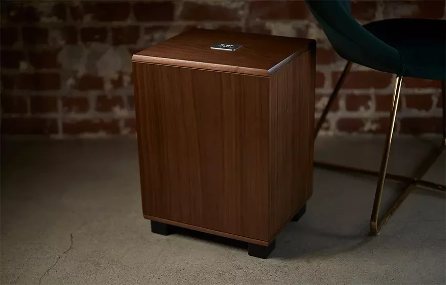   Active subwoofer REL Classic 98