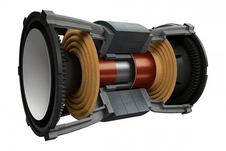 KEF KC62 - compact subwoofer with dual radiator Uni-Core