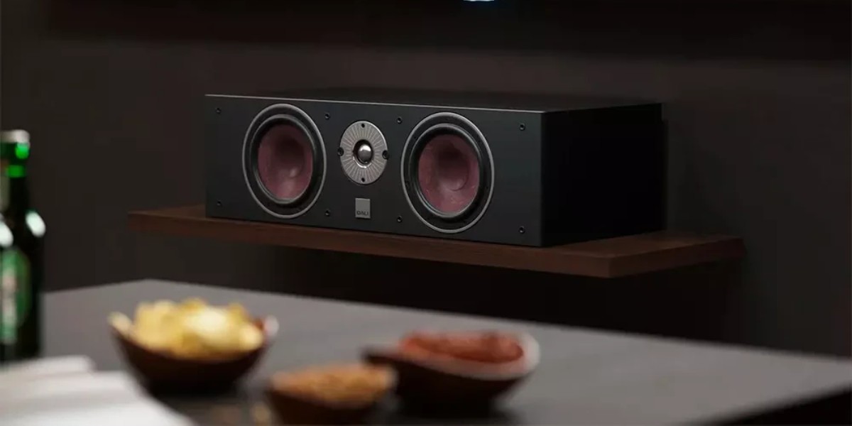 DALI unveils the Oberon Grand Vokal full-range speaker