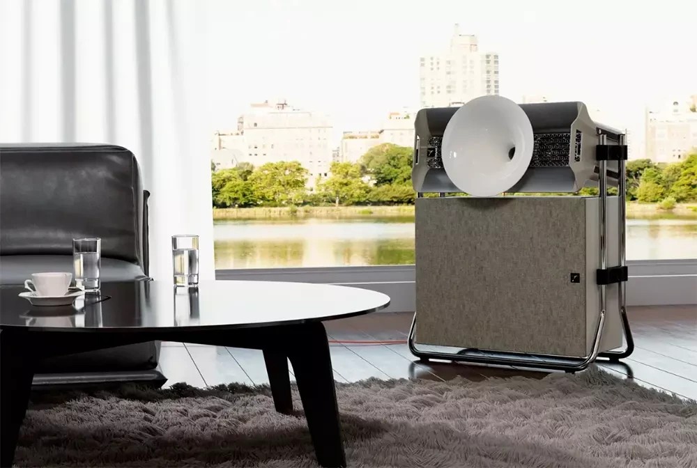 Avantgarde Acoustics Colibri C2 - compact horn acoustics from Germany