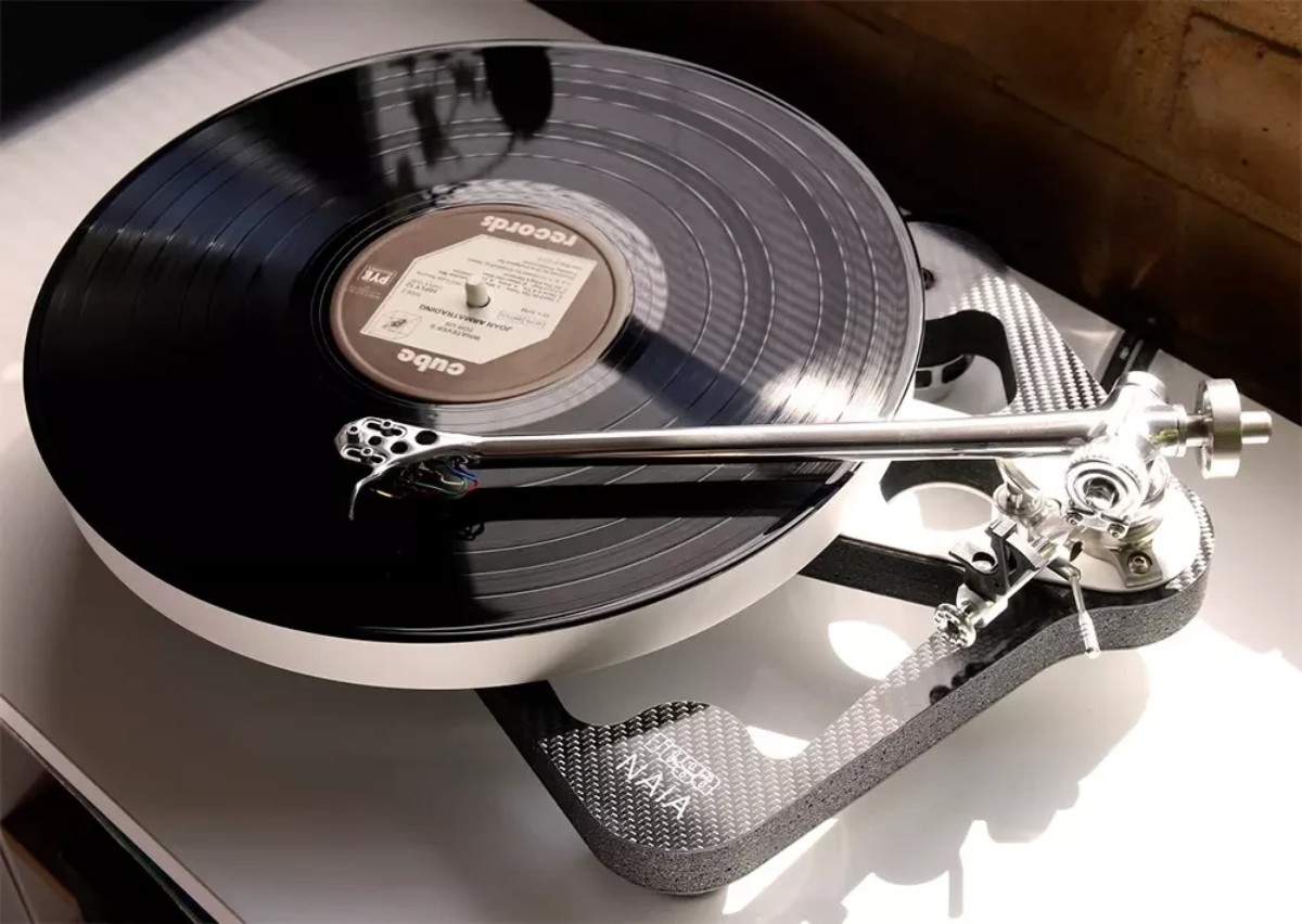 Rega Naia vinyl record player goes on sale