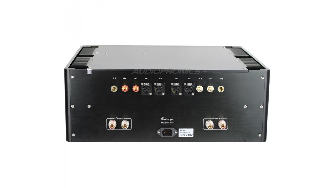 Audio-GD MASTER 10 MK2 - balanced power amplifier 2x500 W