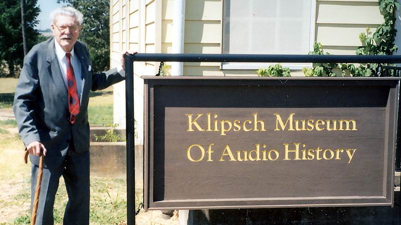 PWK-Audio-History-Museum.jpg PWK-Audio-History-Museum.jpg