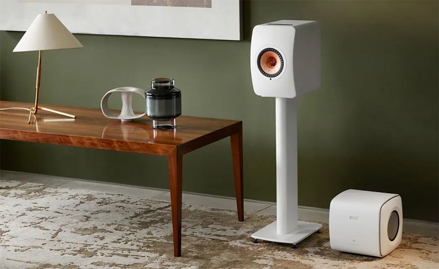 KEF KC62 - compact subwoofer with dual radiator Uni-Core