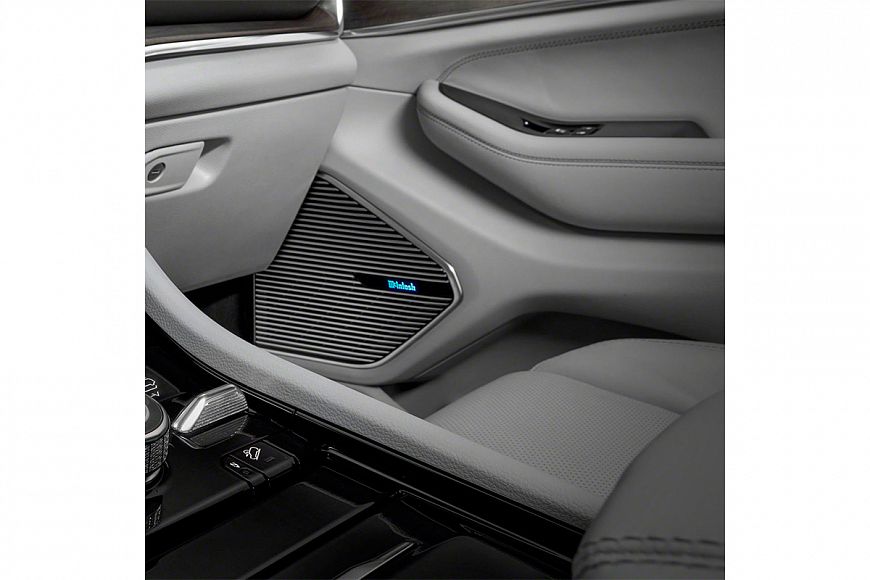 Jeep Grand Cherokee McIntosh Sound System