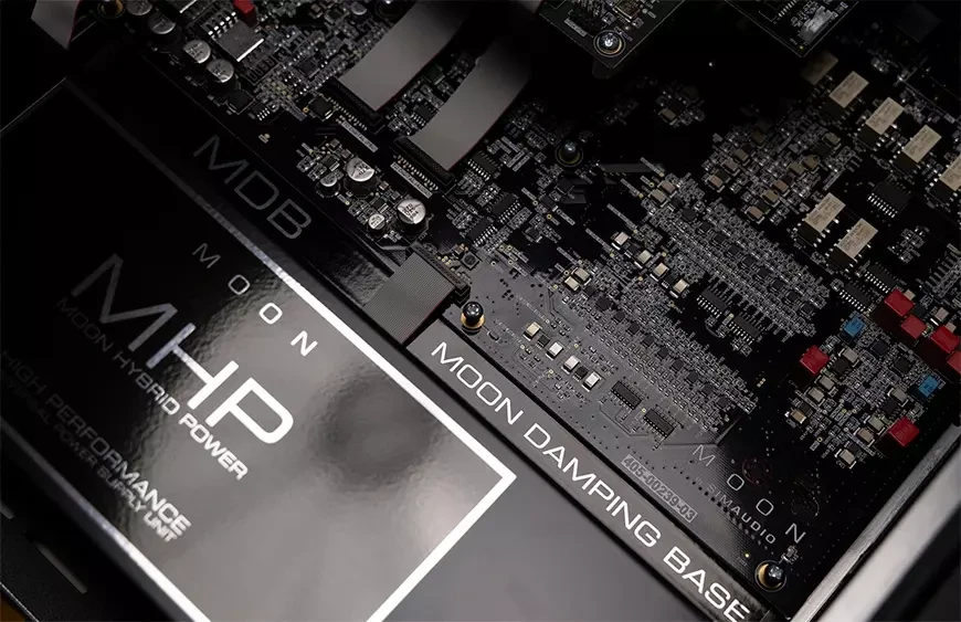 MOON 891 Network Player/Preamplifier