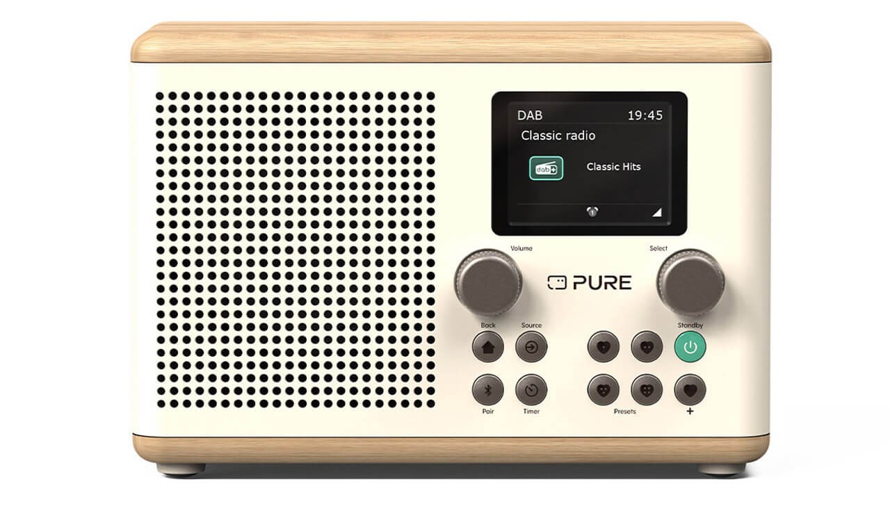 The Pure Radio H4 is equipped with a broadband and plays mono