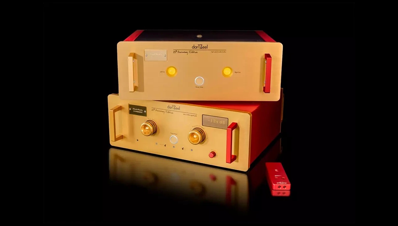 Dartzeel NHB-18NS preamp and NHB-108 Model Two power amplifier