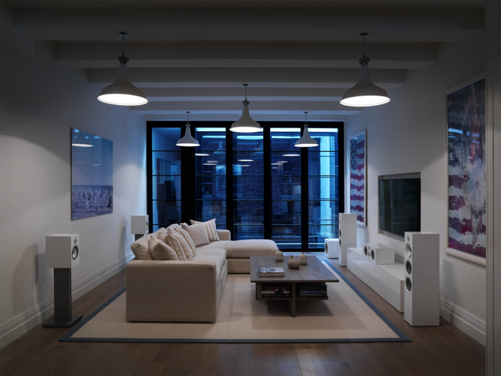 Bowers & Wilkins 703 S2 1.jpg