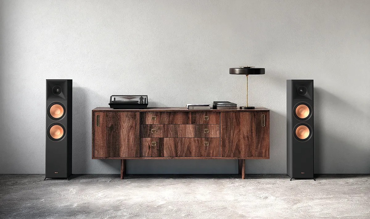 The floorstanders can be used as a standalone set, or combined with other speakers for a more convincing surround sound. 