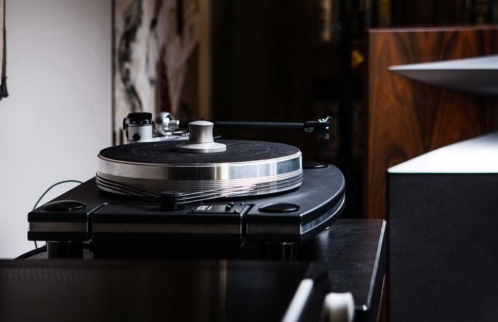 Mark Levinson #515 88.jpg