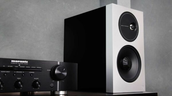 Definitive Technology Demand D11