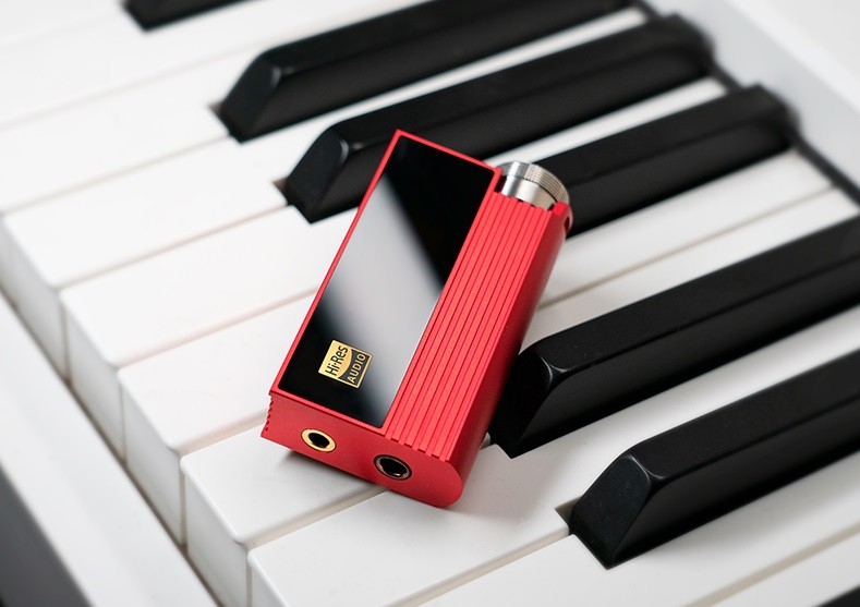 iBasso Nunchaku in a red finish