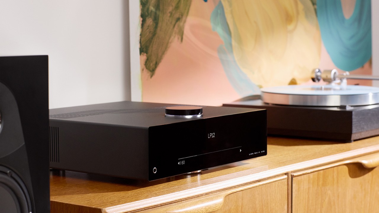 Linn Majik DSM: The Ultimate All-in-One Streaming Amplifier for Audiophiles