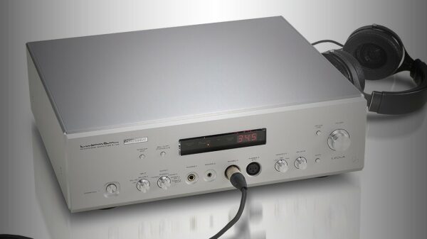 Luxman P-100 Centennial