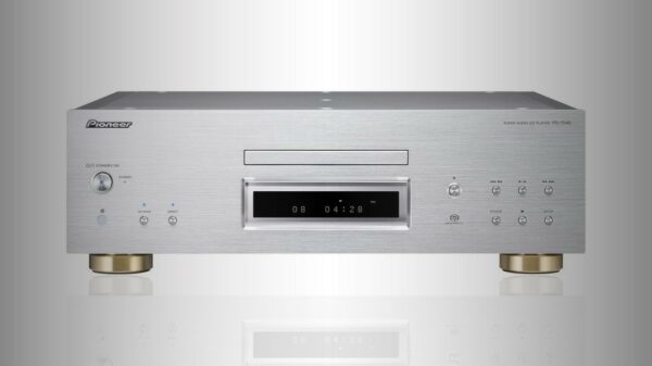 Pioneer PD-70AE SACD Player with Dual ESS DACs and Advanced Noise Isolation