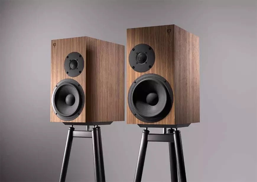 OePhi is committed to a philosophy of sonic neutrality.