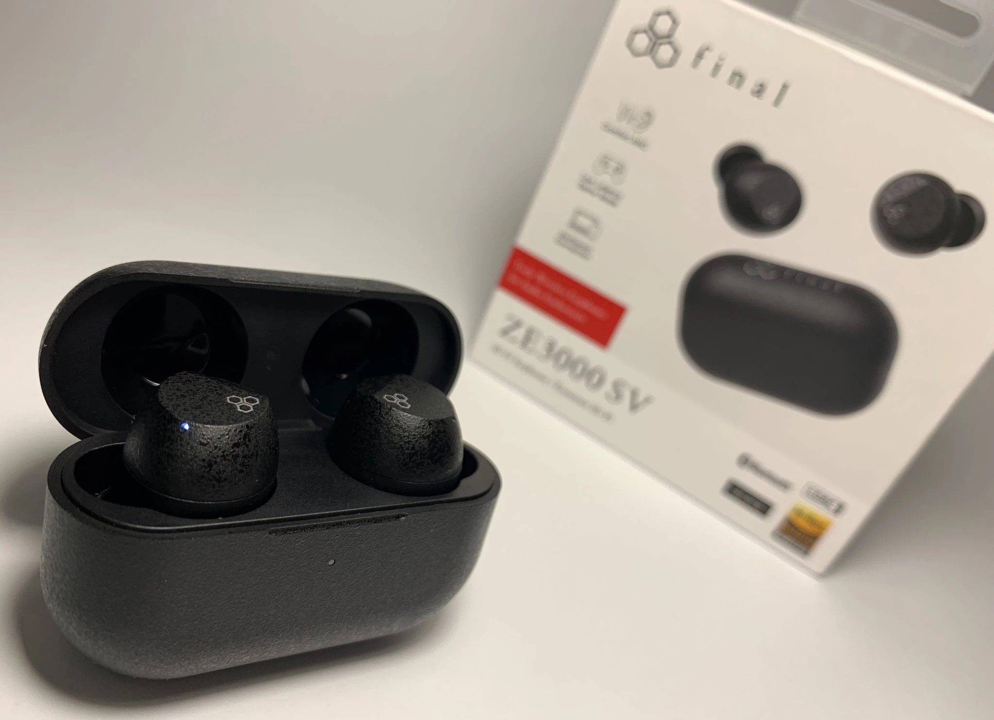 Final Audio ZE3000 SV combines Japanese minimalism with bright, detailed sound and comfort that rivals much more expensive wireless earbuds.