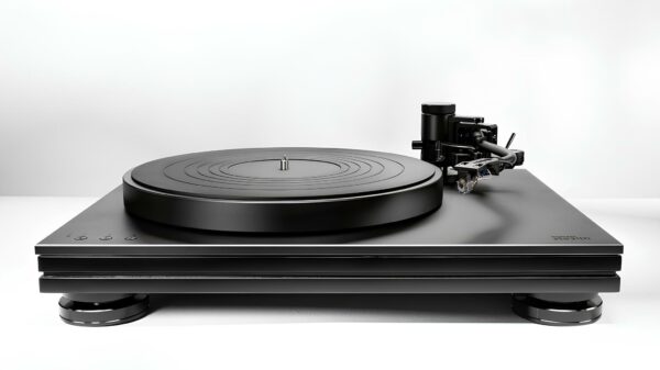Music Hall Stealth: Audiophile-Grade Direct Drive Turntable Returns After 20 Years