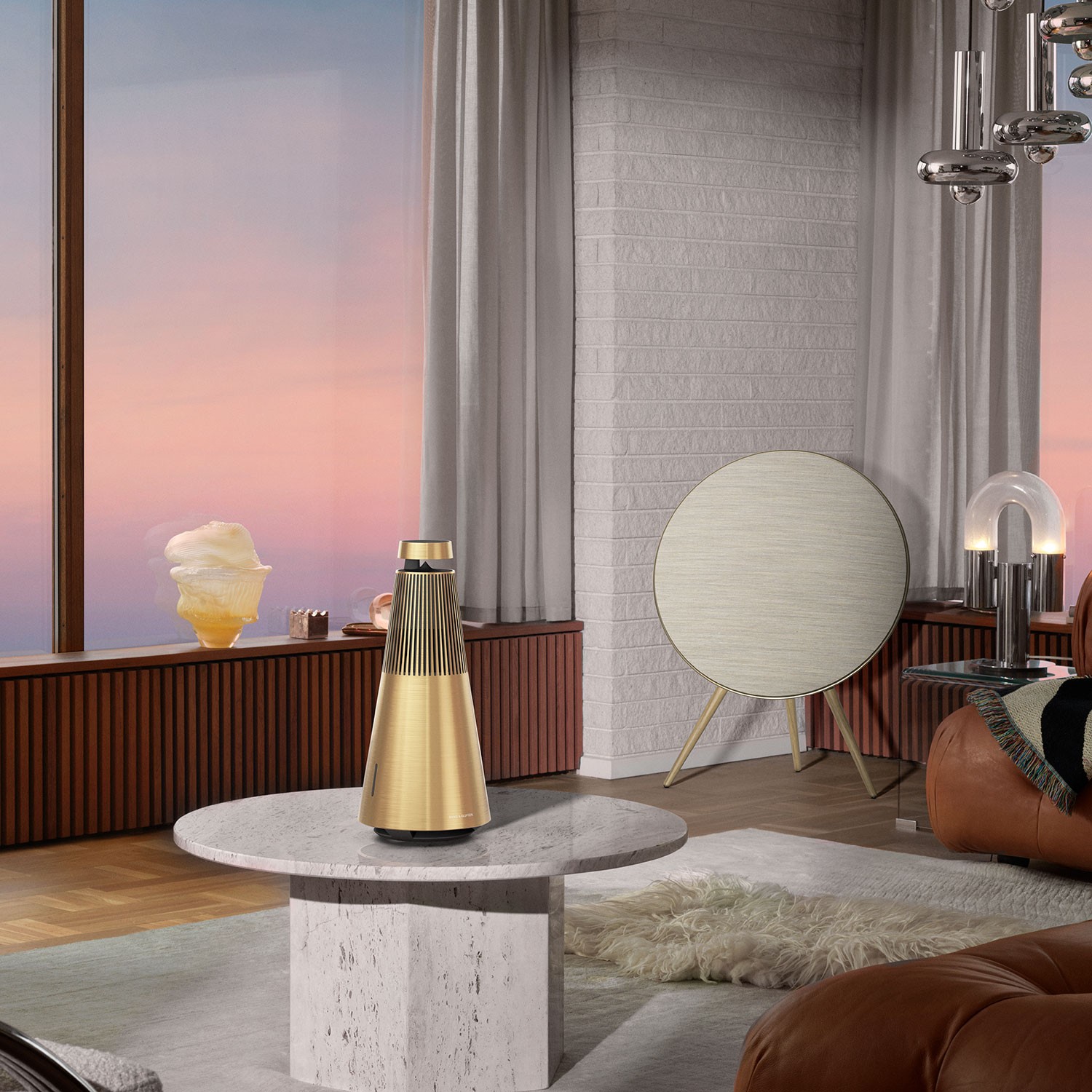 A truly exclusive streaming speaker with an iconic design and compelling sound that makes it a natural centerpiece in the home. 