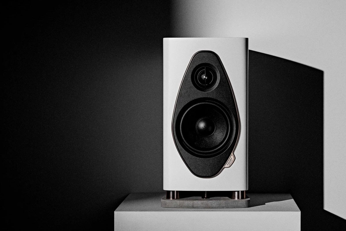 Sonus faber Refreshes Sonetto G2 with Elegant White Limited Edition