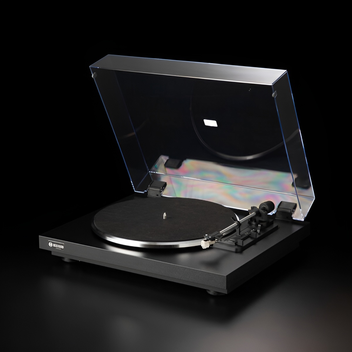 The F110P turntable is a belt-drive, fully automatic turntable.