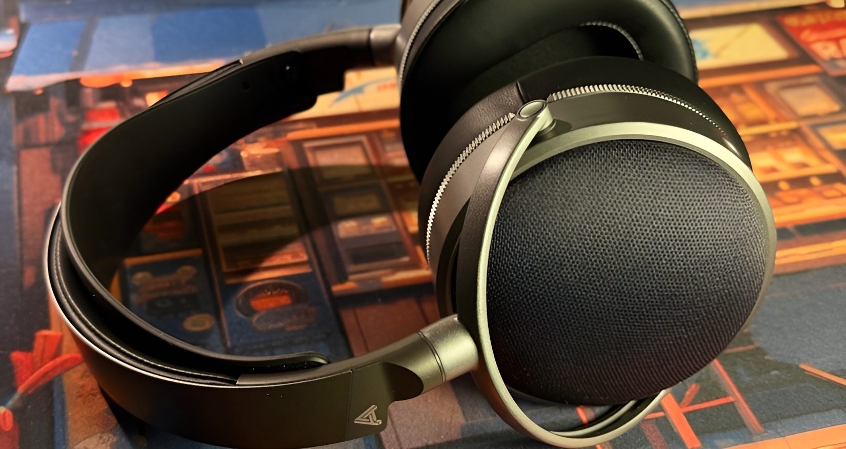 I have a hard time understanding how you can compare headphones with any of the “competitors” in the closed segment.