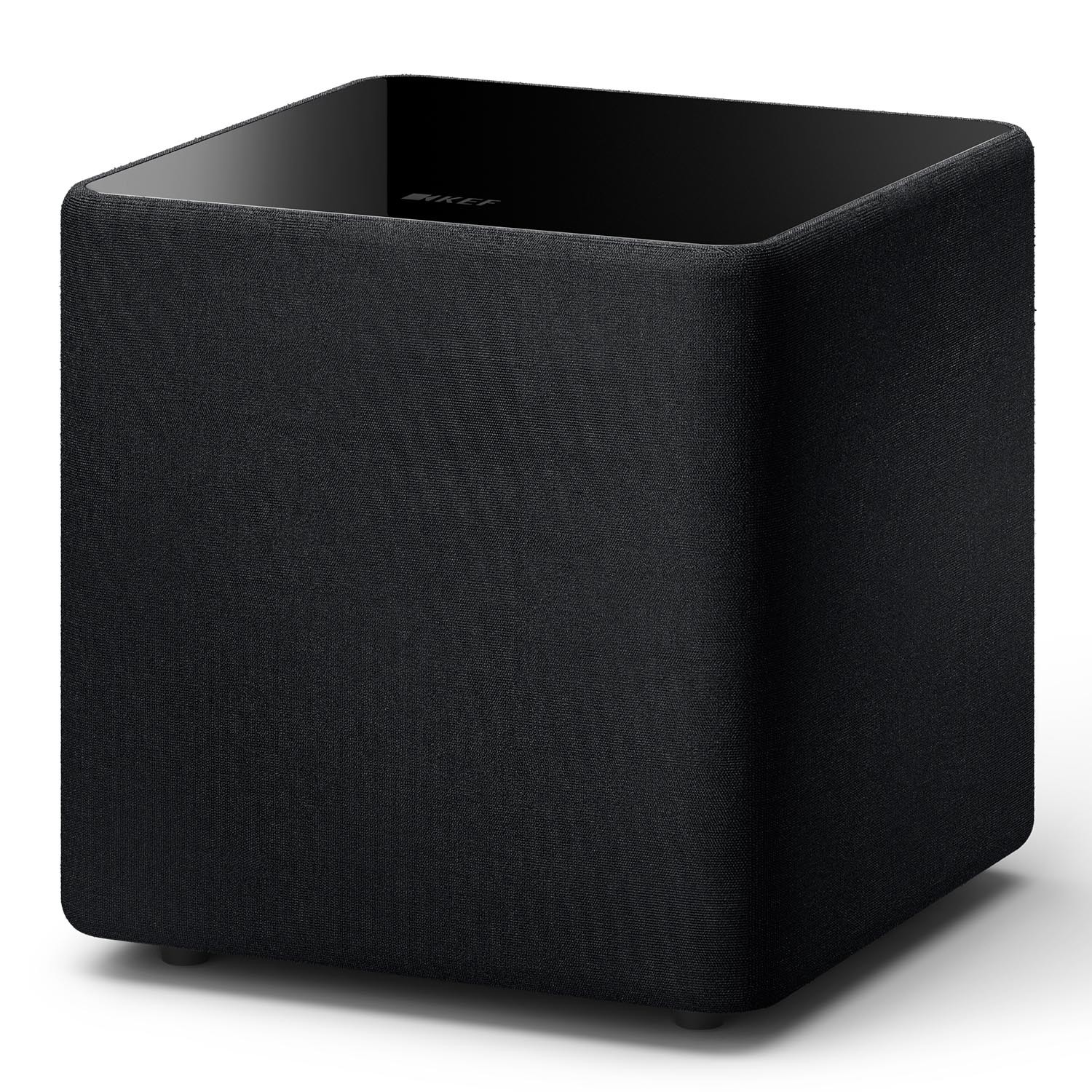 The KEF Kube 8 MIE is a serious and compact subwoofer, which can easily fill a smaller living room with deep and dynamic bass.