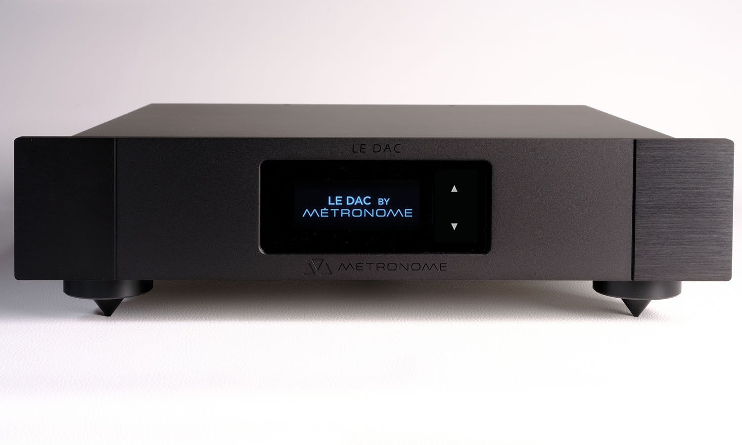 Depending on the configuration, the Le DAC 3 can therefore be used not only as an external converter, but also as the central digital source of a modern hi-fi system.