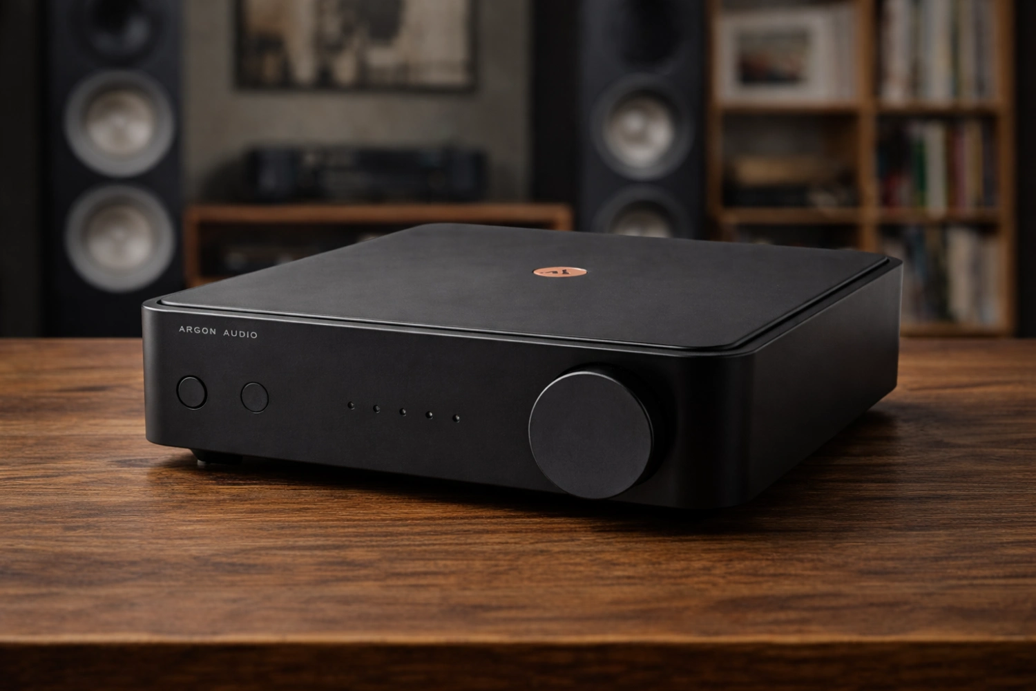 High-efficiency Class D output stage delivers strong dynamics from a compact enclosure.