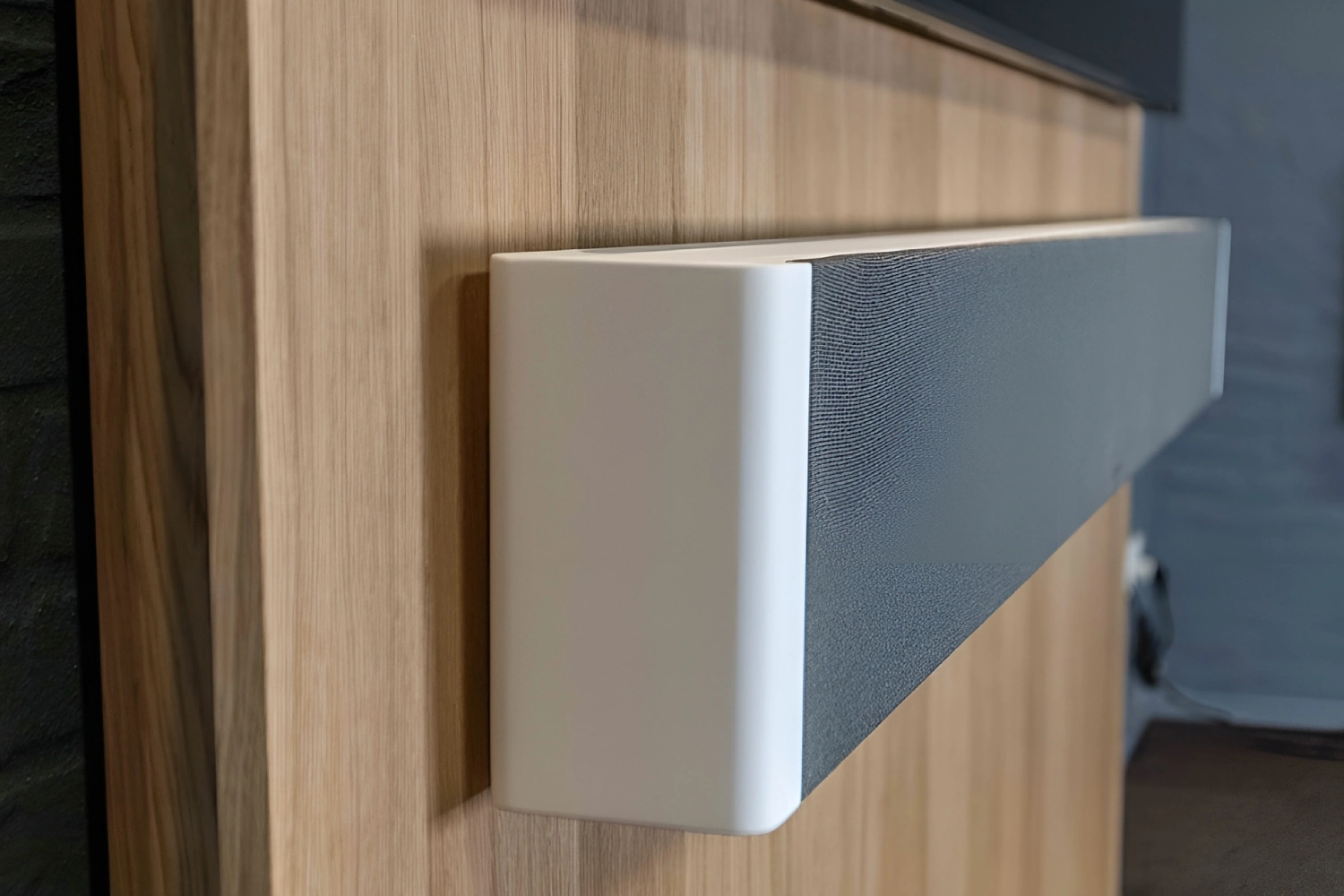 Lyngdorf SB-75 Passive Stereo Soundbar