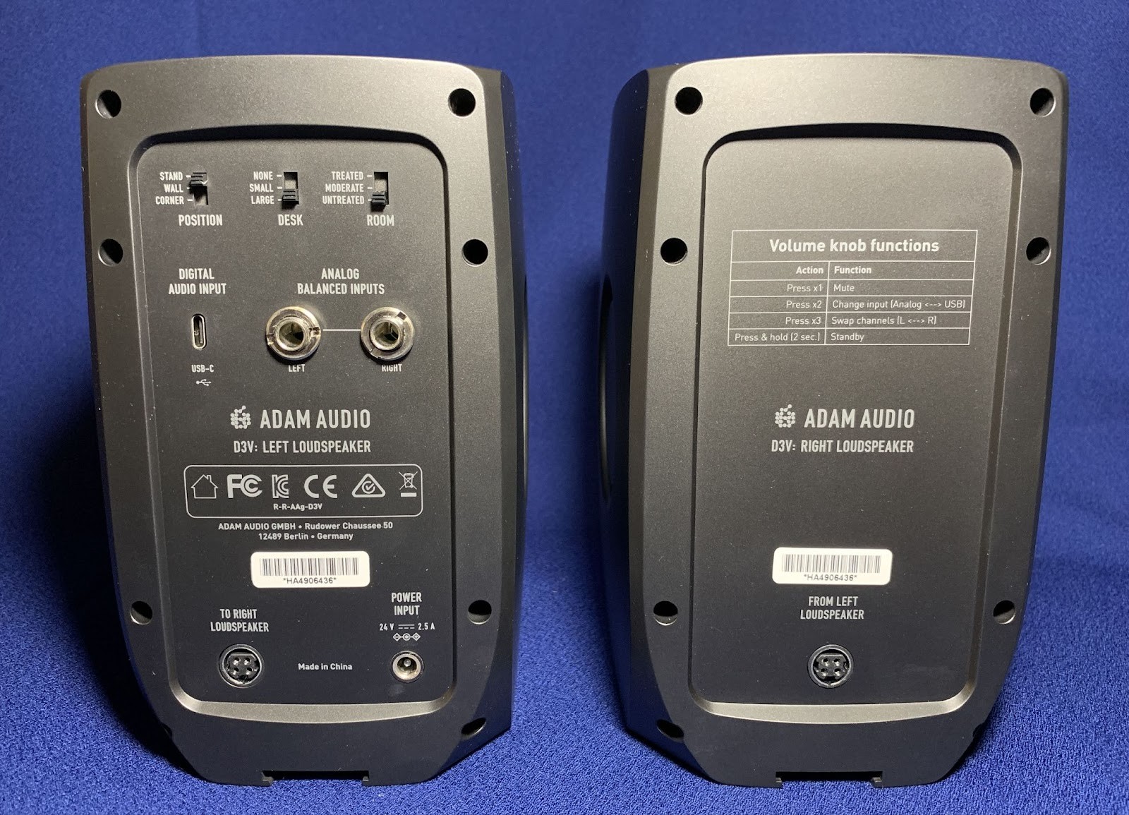 Adam Audio D3V is equipped with DSP (digital signal processor) - which provides adaptation of sound to the room, the surface on which the acoustics are located and the location. 