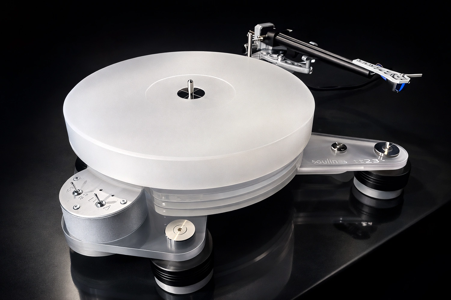 The Soulines tt23 combines mathematical design, a 3.5 kg acrylic platter, and a pre-mounted tonearm in a precision-engineered analog package.