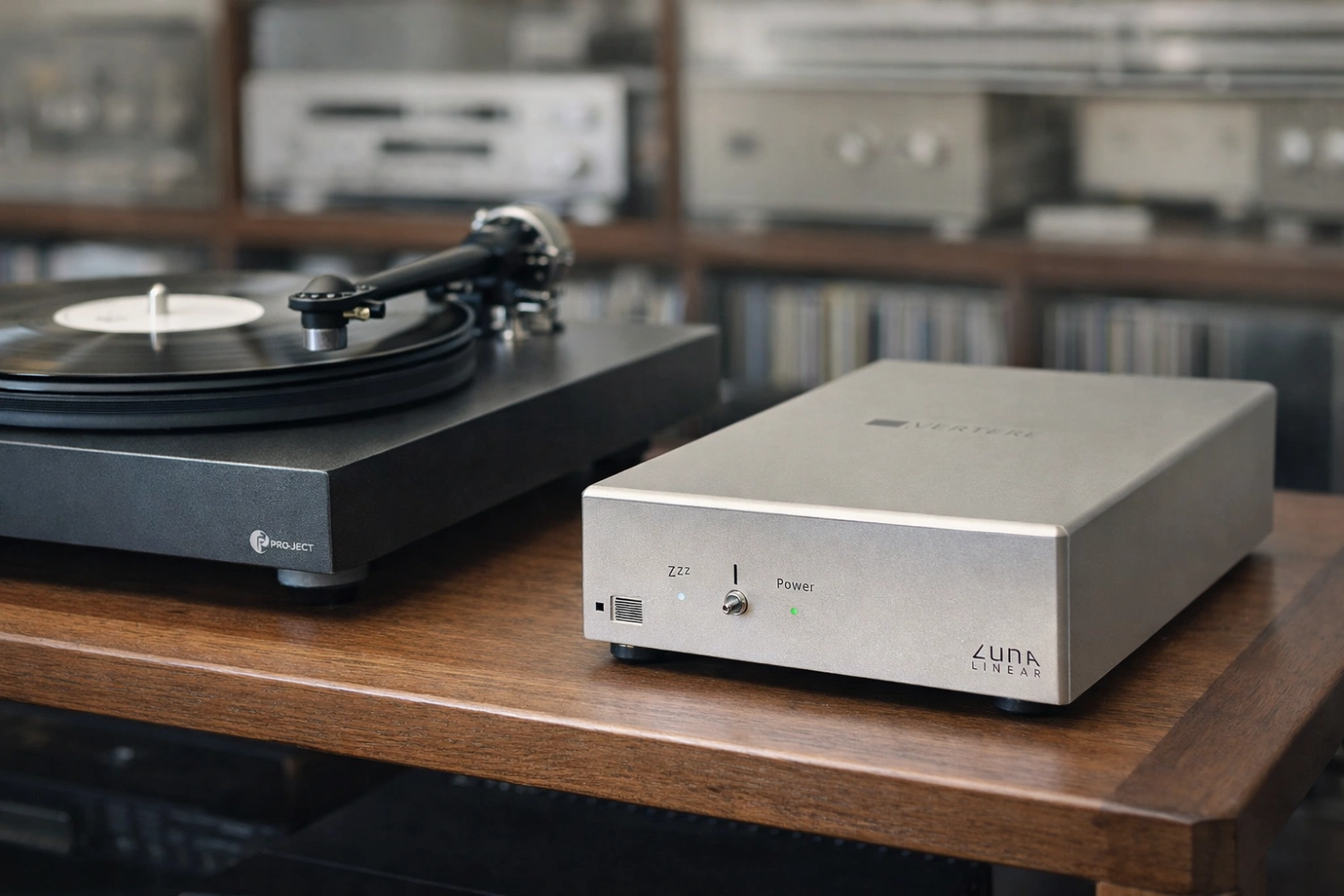 Vertere unveils Luna linear power supply and Solo mono MC cartridge, delivering ultra-low noise, improved dynamics, and exceptional vinyl playback performance for DG turntables.