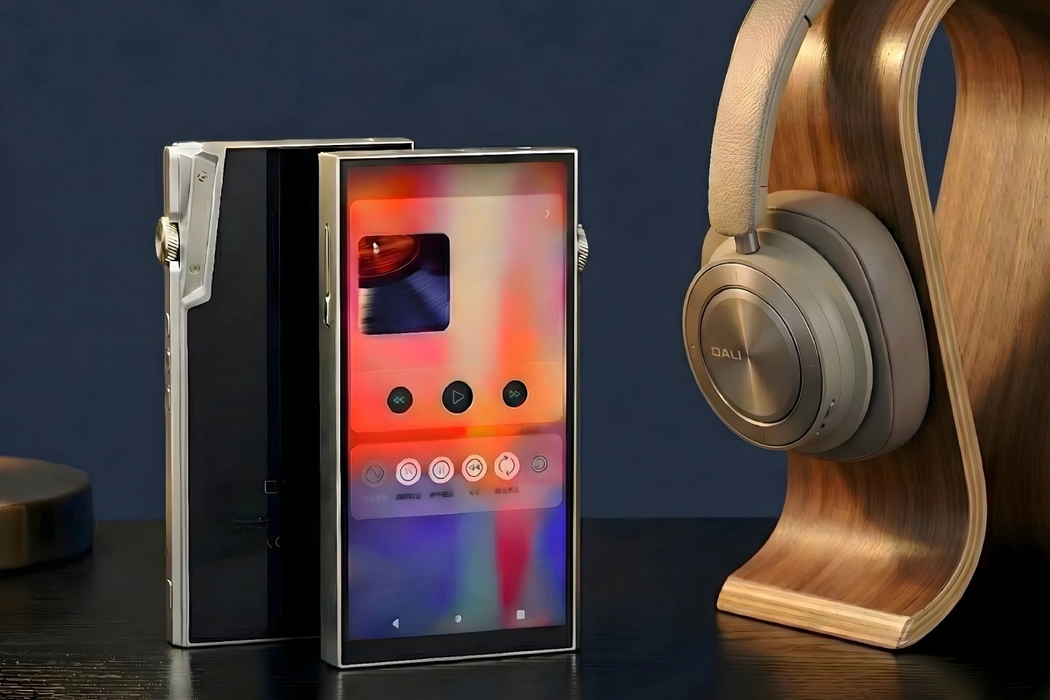 The iBasso DX340 is a reference-class digital audio player with a discrete 1-bit DAC, dual-OS design, modular amplifiers, and hi-res PCM/DSD support—built for serious audiophiles on the go.