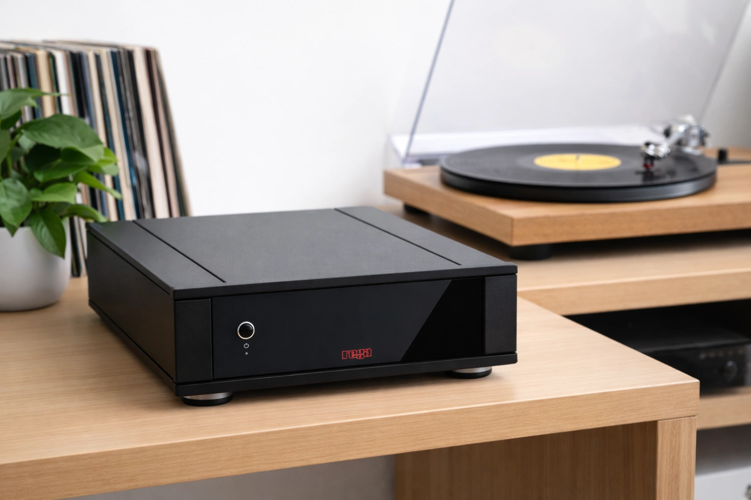 Rega unveils the AOS MC, a fully adjustable high-end phono preamp for MC cartridges. Featuring Aura-derived circuitry, Class A design, and precise load control, it delivers uncompromising analog performance.