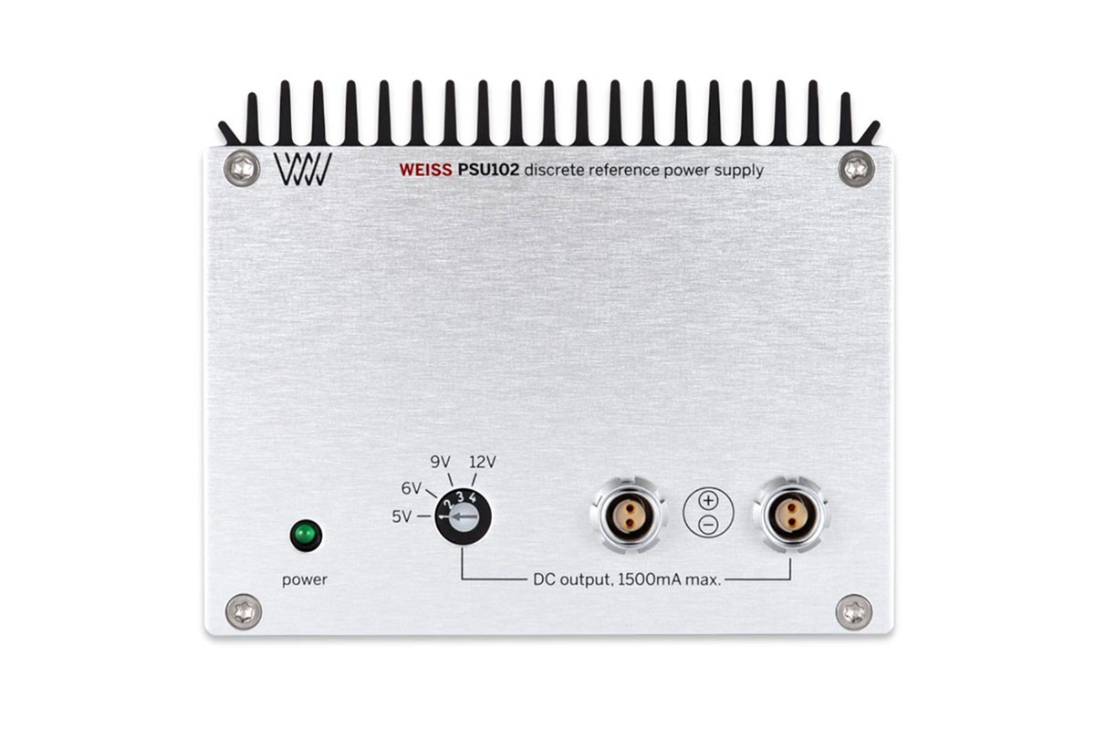 The external power supply (6 V to 9 V) underscores the compact design. High-quality linear power supplies are available as an optional upgrade, offering additional scope for individual system optimization – more details on this below.