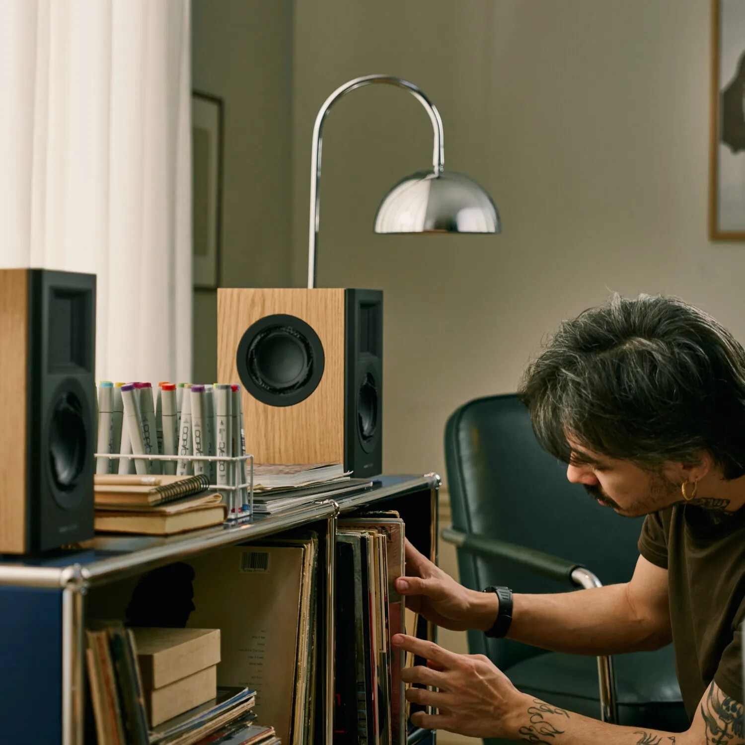 Small footprint, massive soundstage: the Clarity 4.2 redefines expectations for compact speakers.